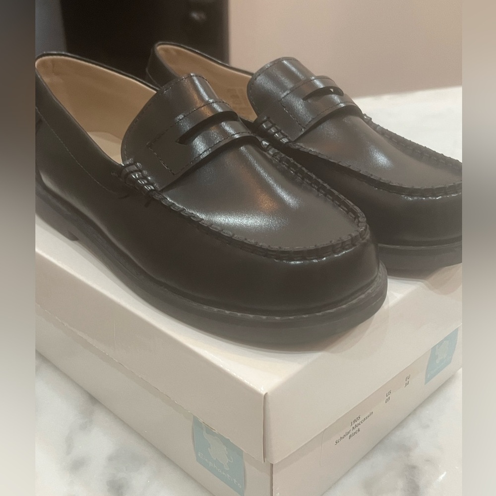 Elephantito Scholar Moccasin